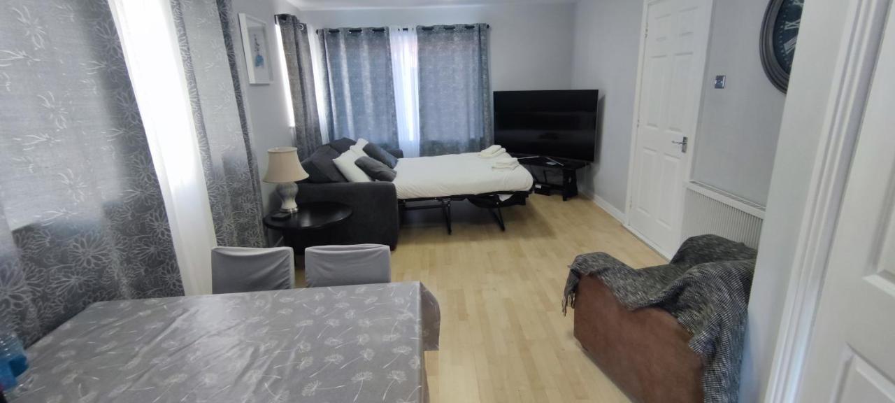 Apartment In The Heart Of Wexford Town Extérieur photo
